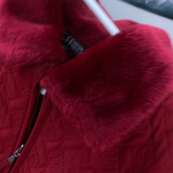 Vest - Picture 2 of 3